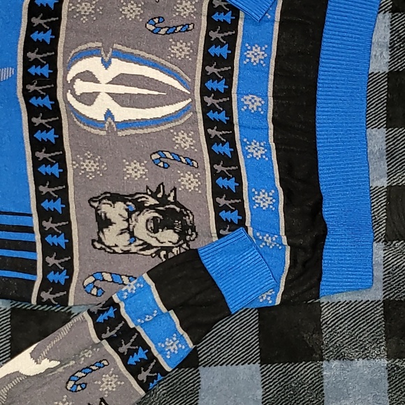 WWE. Roman Reigns. ITS MY YARD.  Holiday sweater. Men's size Large - Picture 3 of 13
